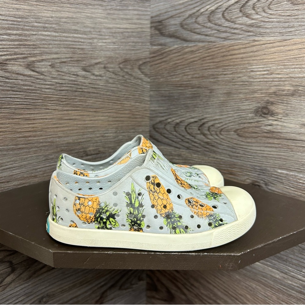 Native Jefferson pineapple slip on sneakers